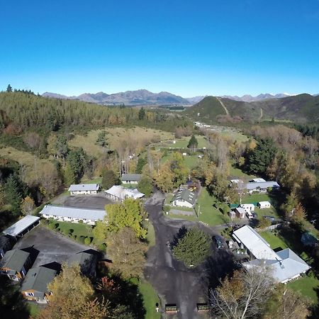 Alpine Adventure Holiday Park แฮนเมอร์สปริงส์ ภายนอก รูปภาพ