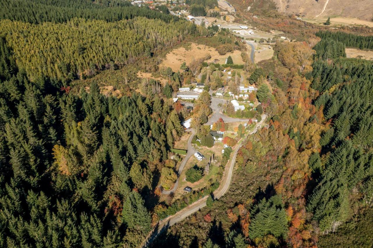 Alpine Adventure Holiday Park แฮนเมอร์สปริงส์ ภายนอก รูปภาพ