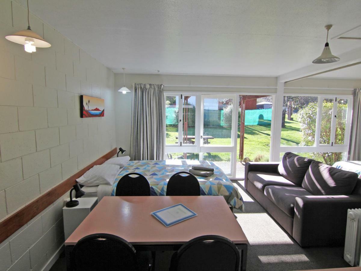 Alpine Adventure Holiday Park แฮนเมอร์สปริงส์ ภายนอก รูปภาพ